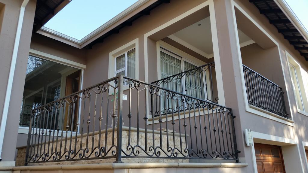 Bed and Breakfast 6 On Acacia Johannesburg Zimmer foto