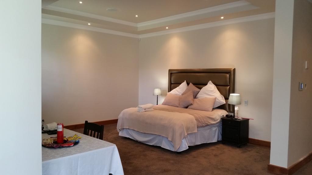 Bed and Breakfast 6 On Acacia Johannesburg Zimmer foto