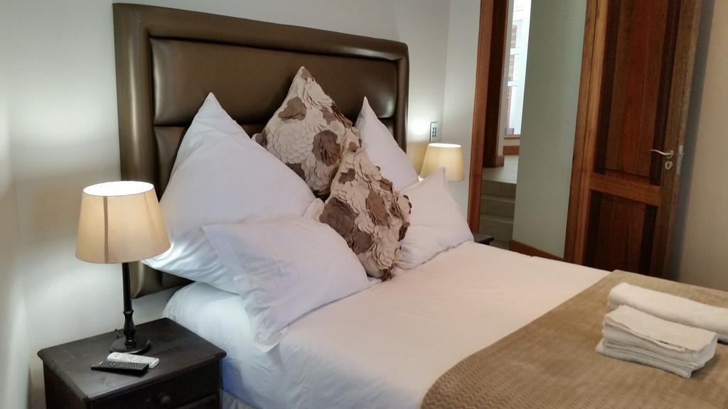 Bed and Breakfast 6 On Acacia Johannesburg Exterior foto