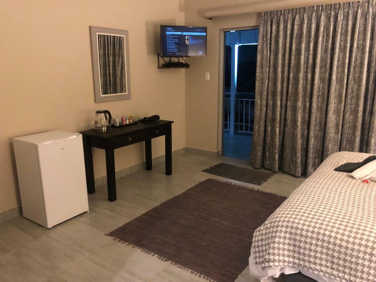 Bed and Breakfast 6 On Acacia Johannesburg Exterior foto