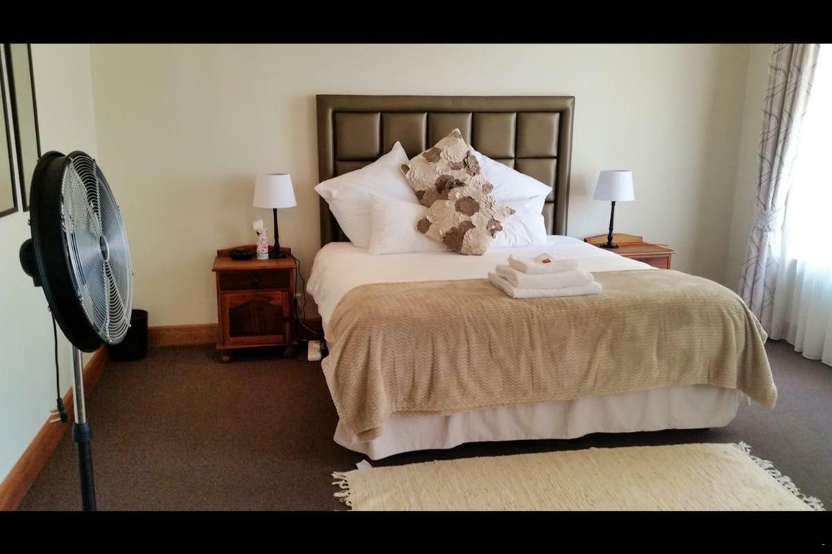 Bed and Breakfast 6 On Acacia Johannesburg Exterior foto