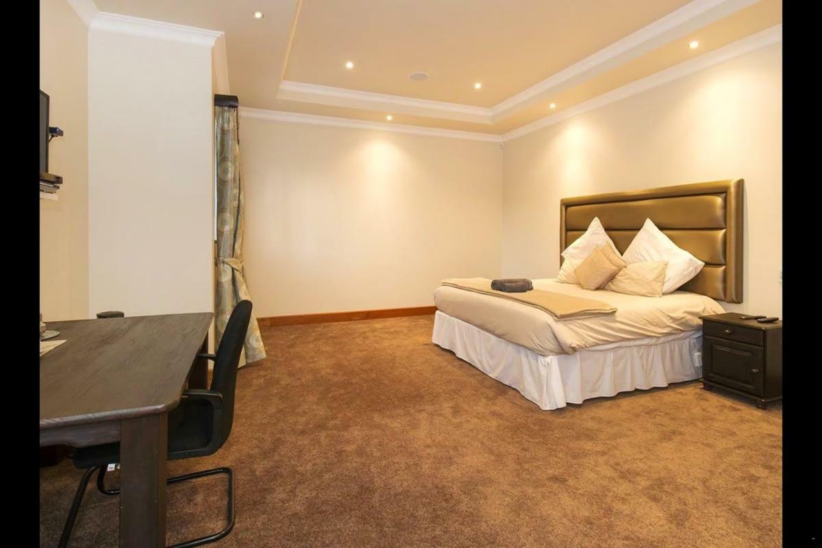 Bed and Breakfast 6 On Acacia Johannesburg Exterior foto