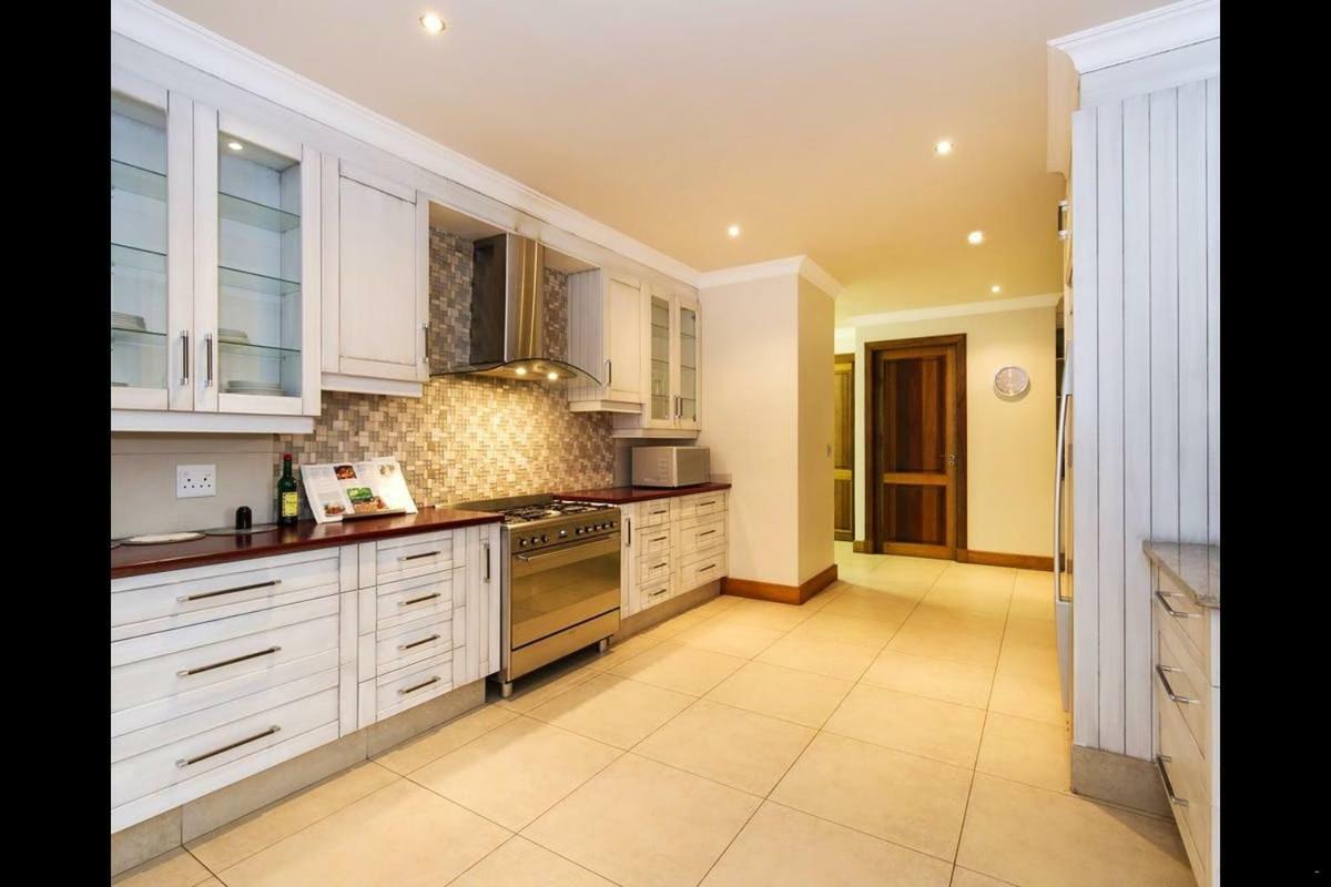 Bed and Breakfast 6 On Acacia Johannesburg Exterior foto