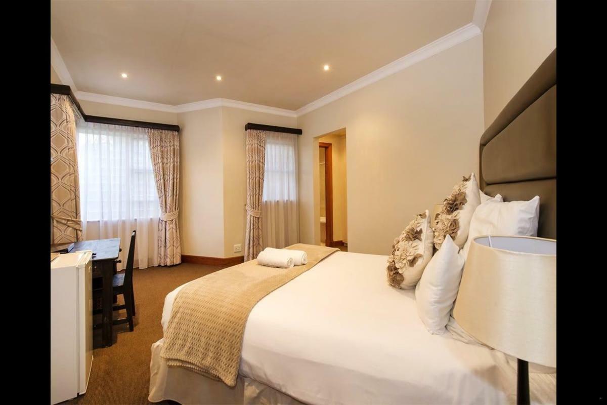 Bed and Breakfast 6 On Acacia Johannesburg Exterior foto