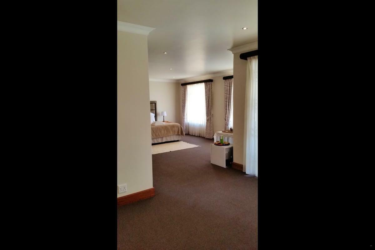 Bed and Breakfast 6 On Acacia Johannesburg Exterior foto