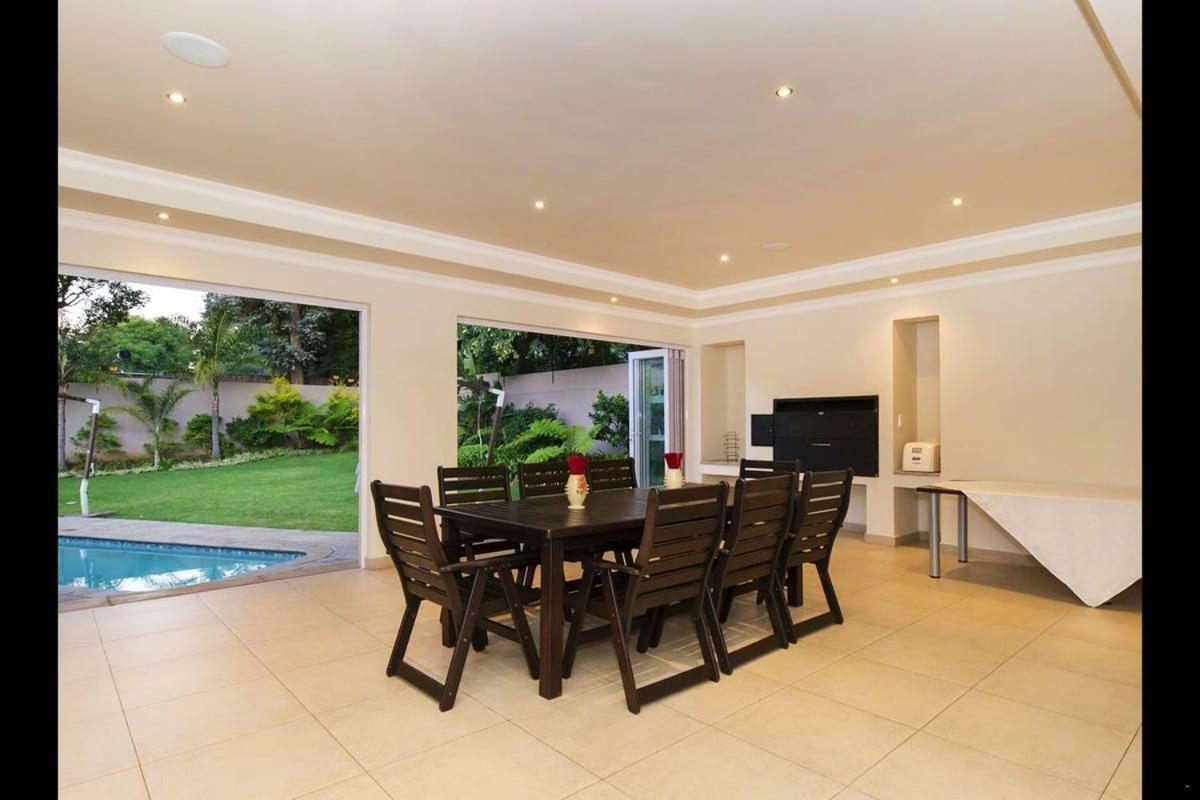 Bed and Breakfast 6 On Acacia Johannesburg Exterior foto